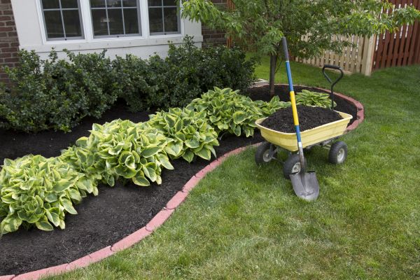 Landscape Mulching in Huntsville