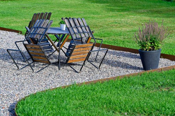 Metal Edging Installation in Huntsville