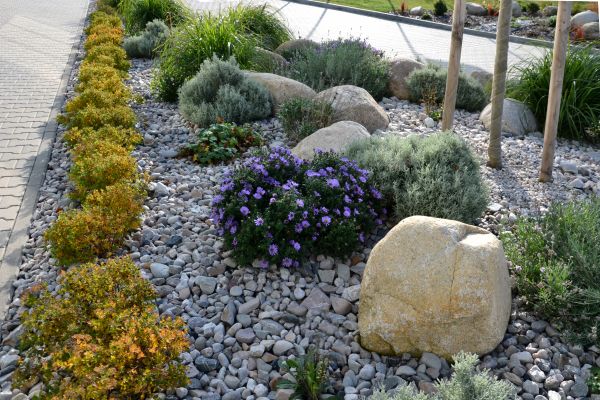 Decorative Rock Installation in Huntsville