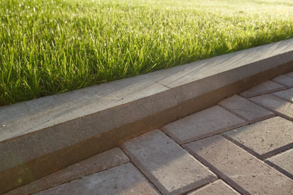 Lawn Edging Replacement in Huntsville