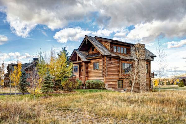 Cabin Landscaping in Huntsville